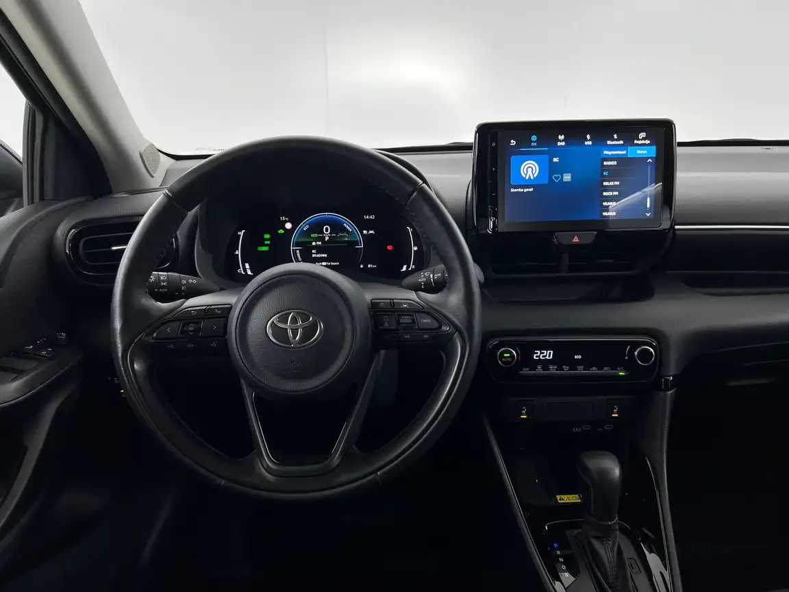 TOYOTA YARIS
