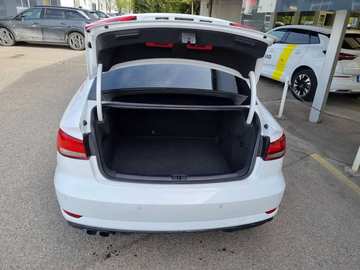 AUDI NONE
