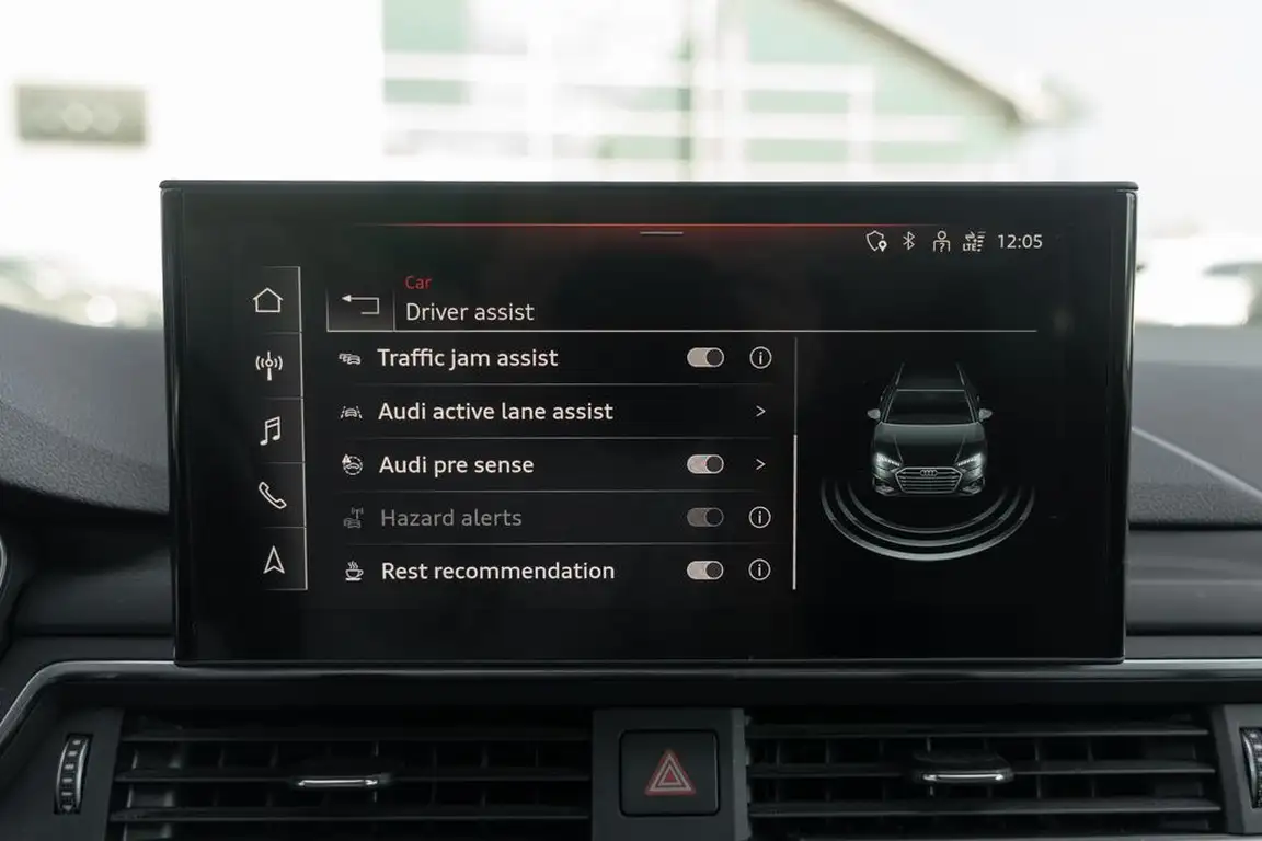 AUDI A4