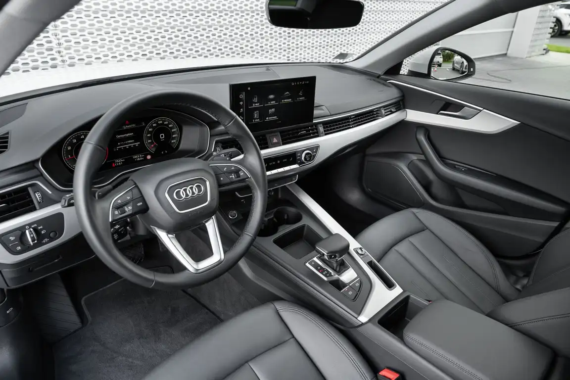 AUDI A4