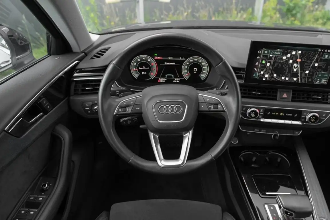 AUDI A4