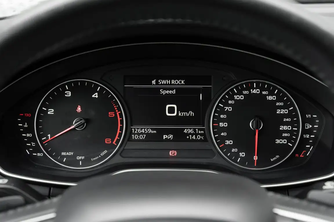 AUDI A4
