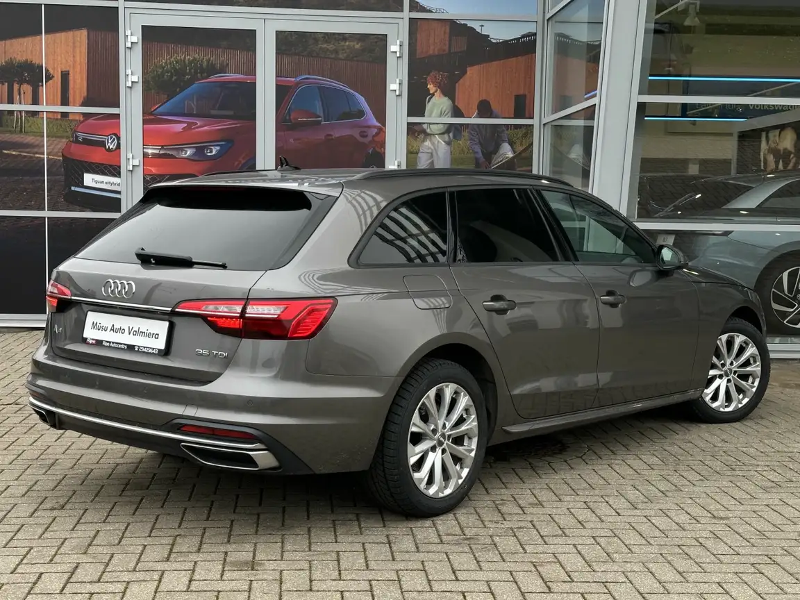 AUDI A4