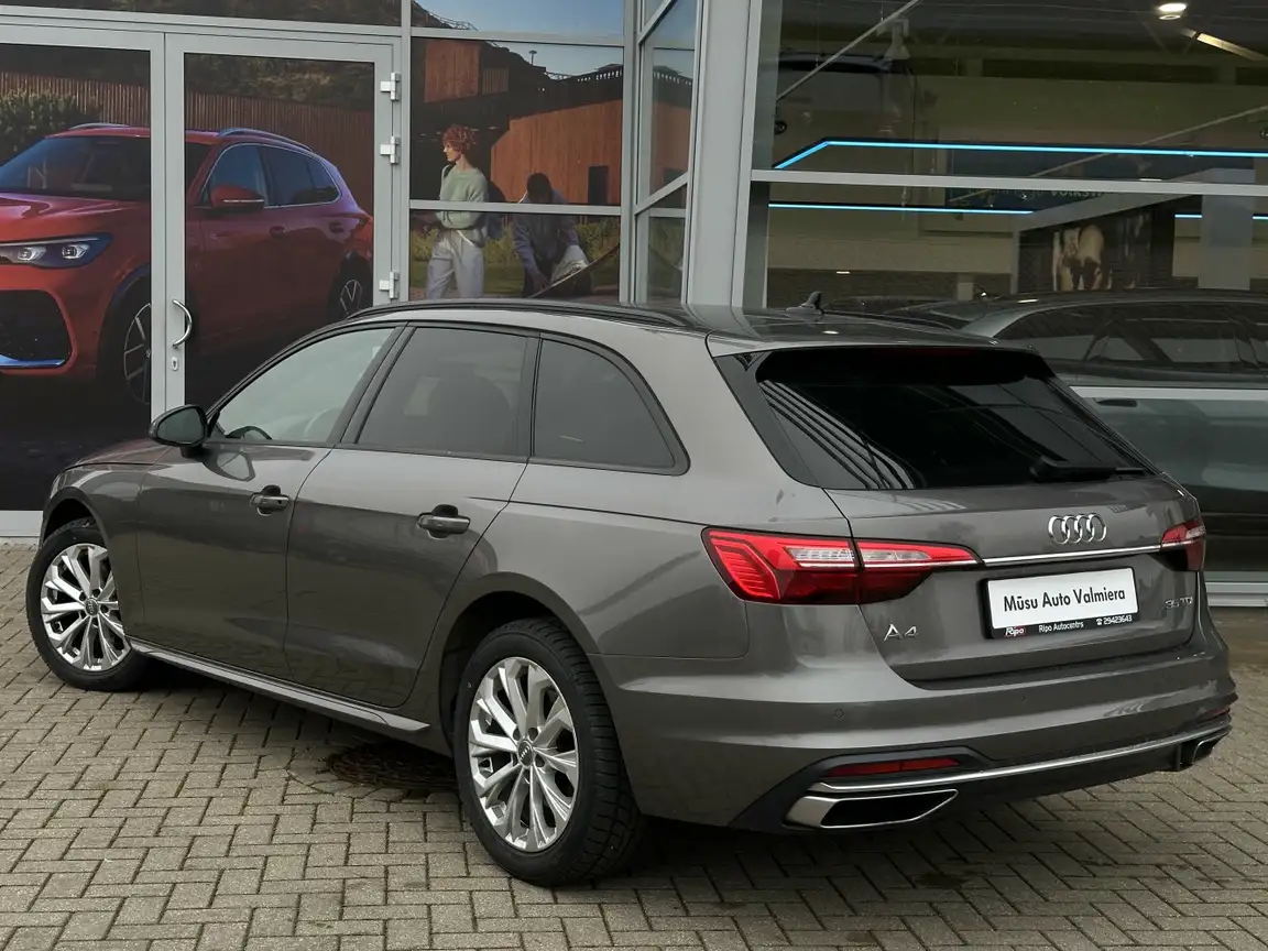 AUDI A4