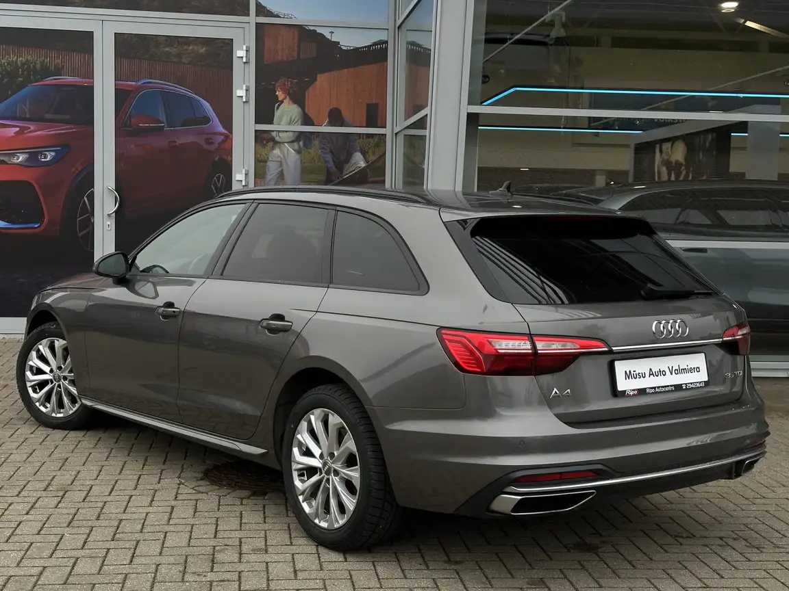 AUDI A4