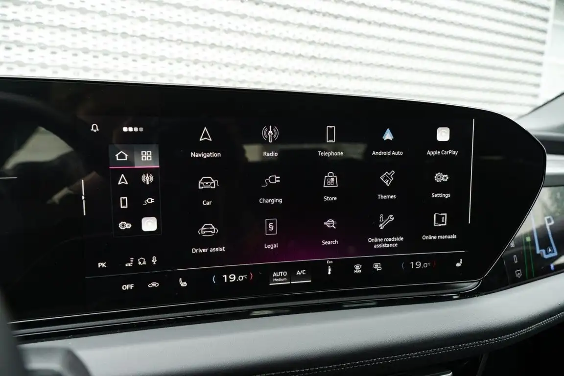 AUDI A6 E-TRON