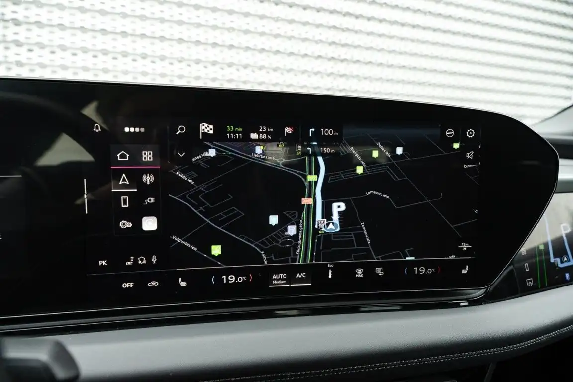 AUDI A6 E-TRON