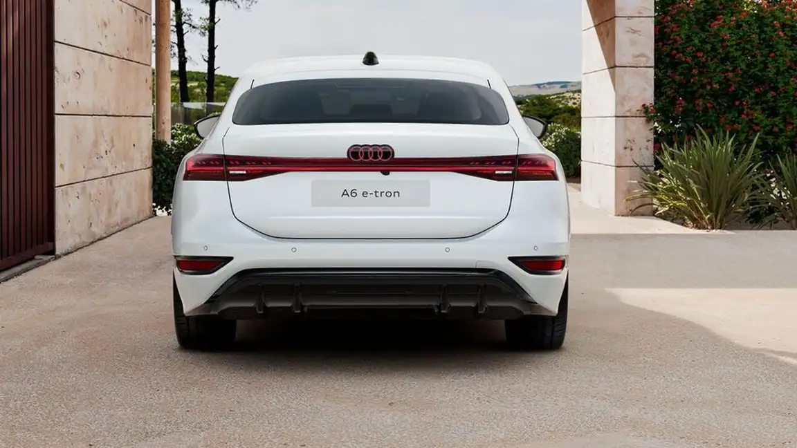 AUDI A6 E-TRON