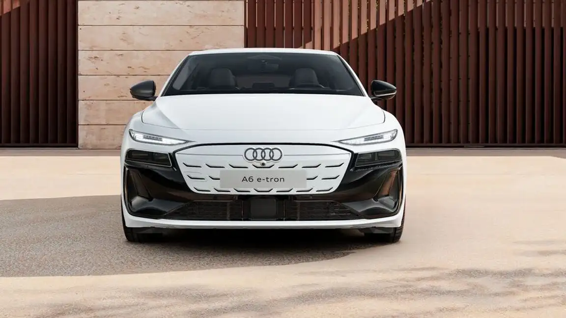 AUDI A6 E-TRON