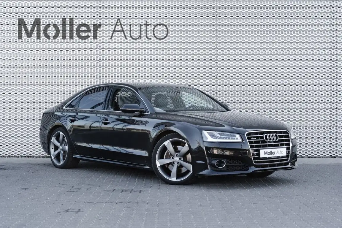 AUDI A8