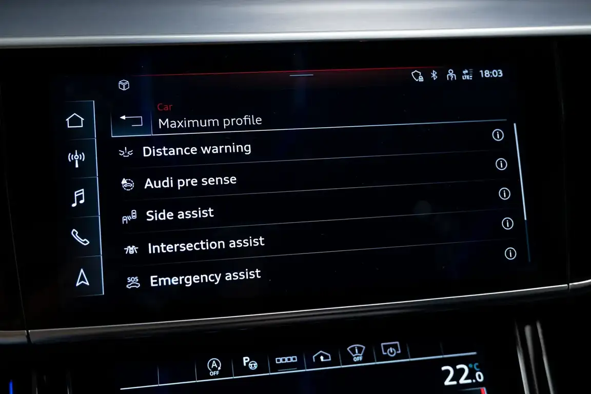 AUDI A8