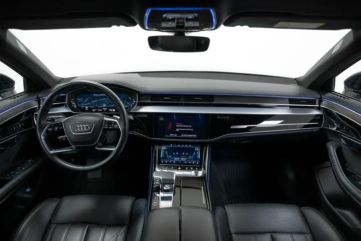 AUDI A8