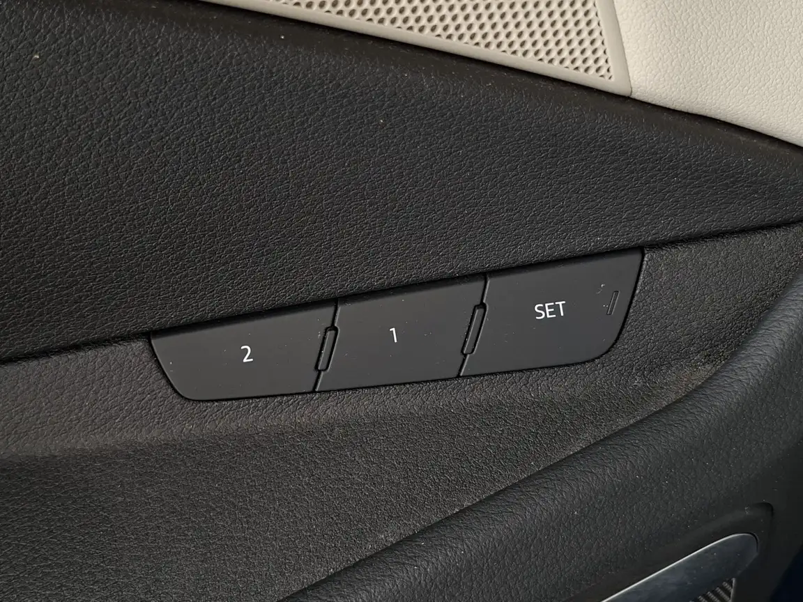 AUDI NONE