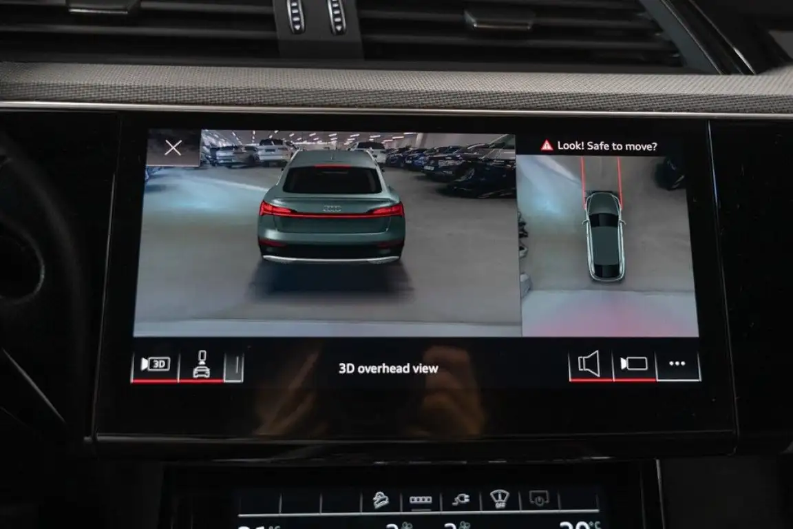 AUDI E-TRON