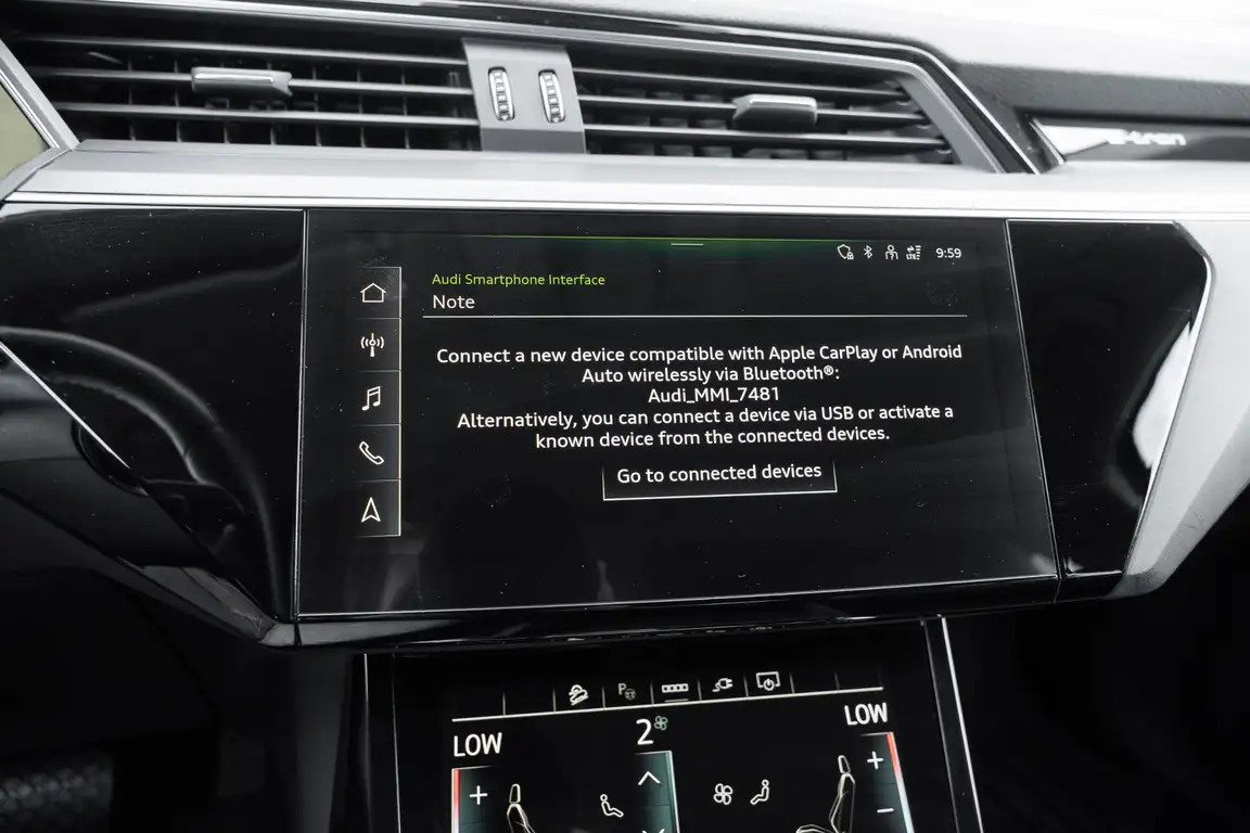 AUDI E-TRON