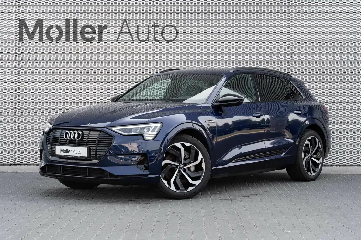 AUDI E-TRON