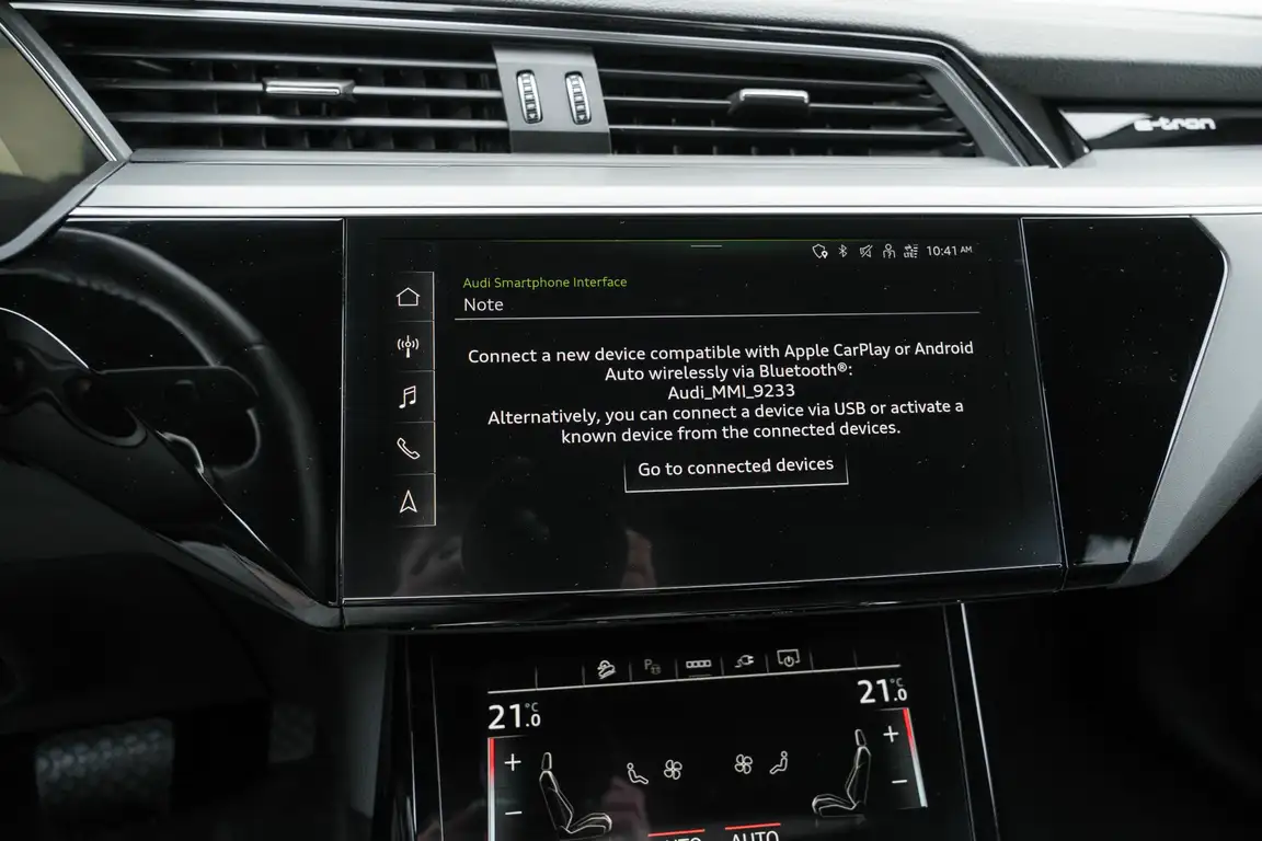 AUDI E-TRON