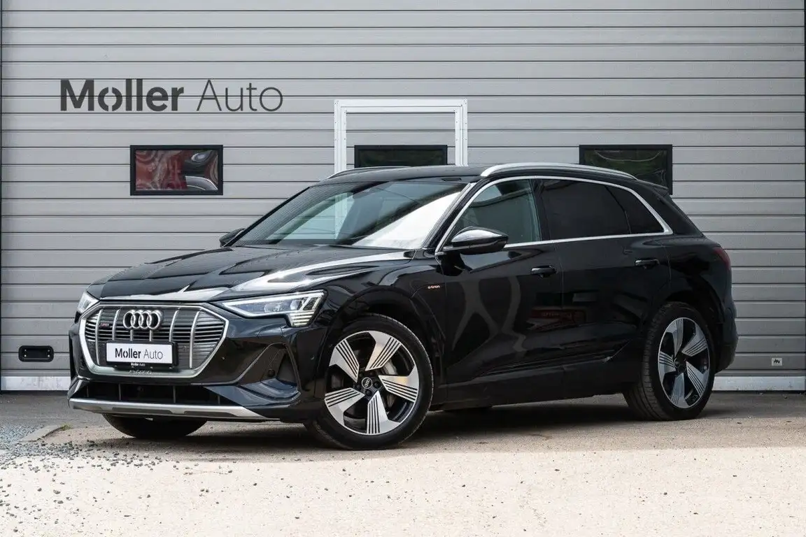 AUDI E-TRON