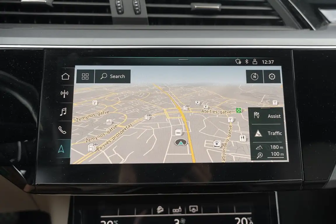 AUDI E-TRON