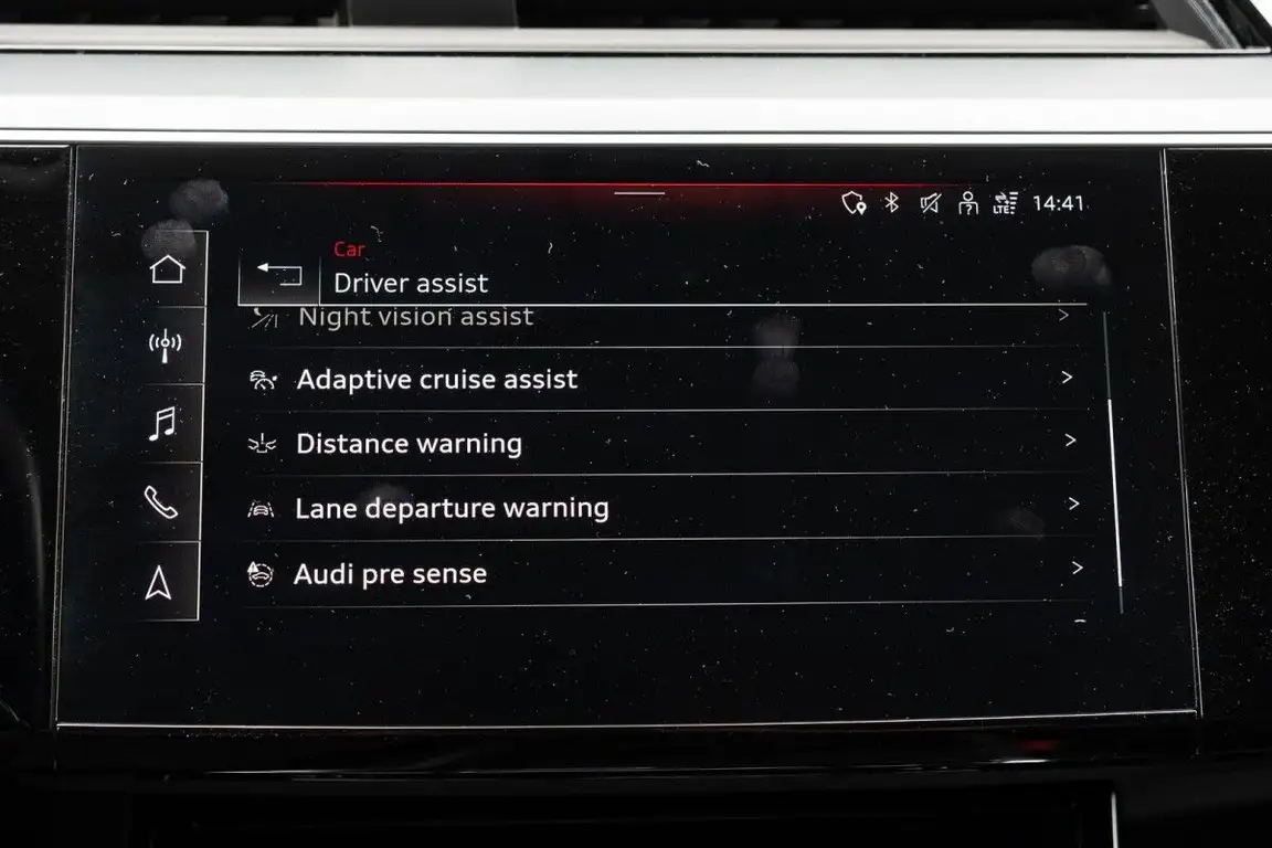 AUDI E-TRON