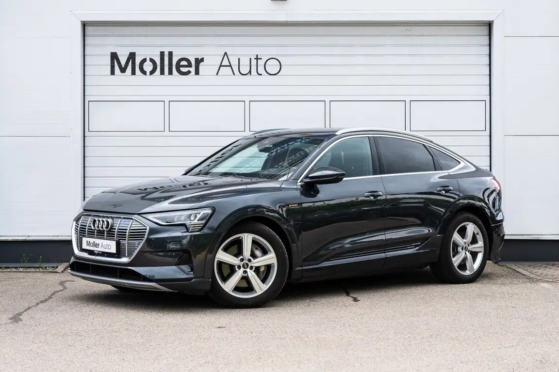 AUDI E-TRON