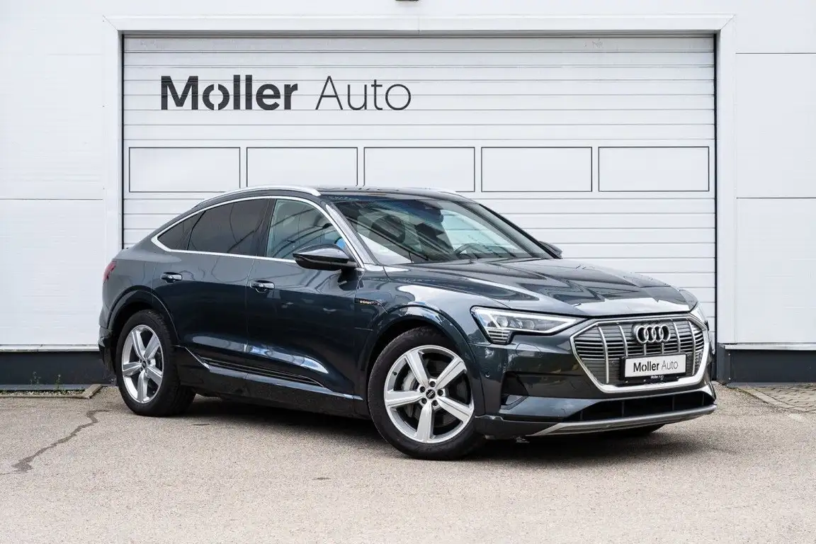 AUDI E-TRON