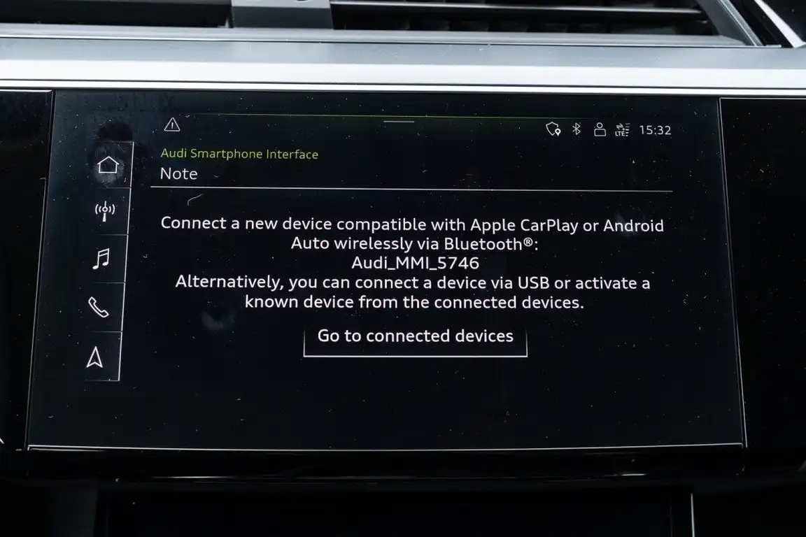 AUDI E-TRON