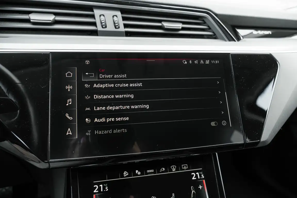 AUDI E-TRON