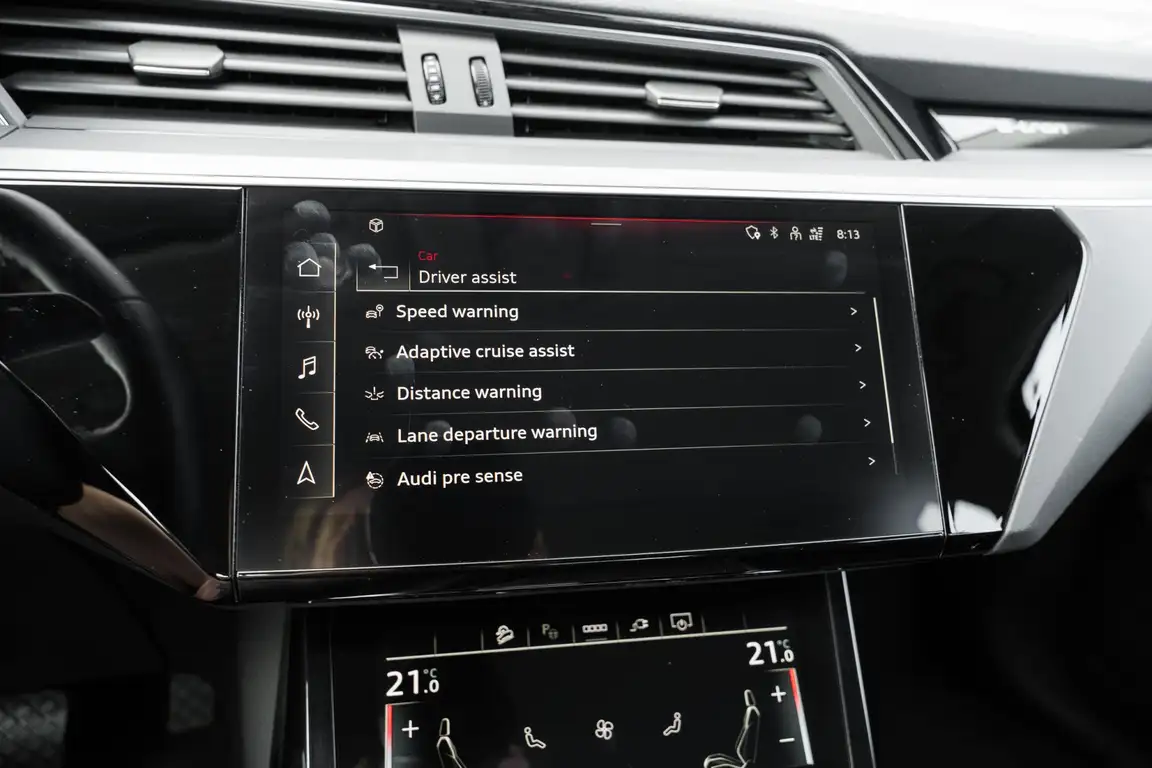 AUDI E-TRON