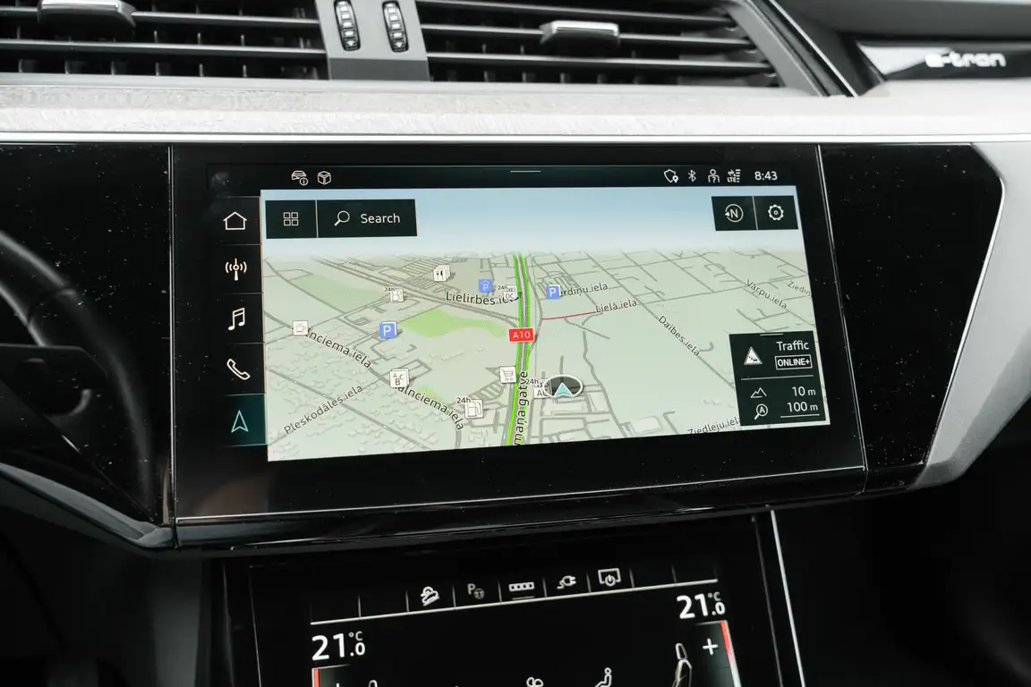 AUDI E-TRON