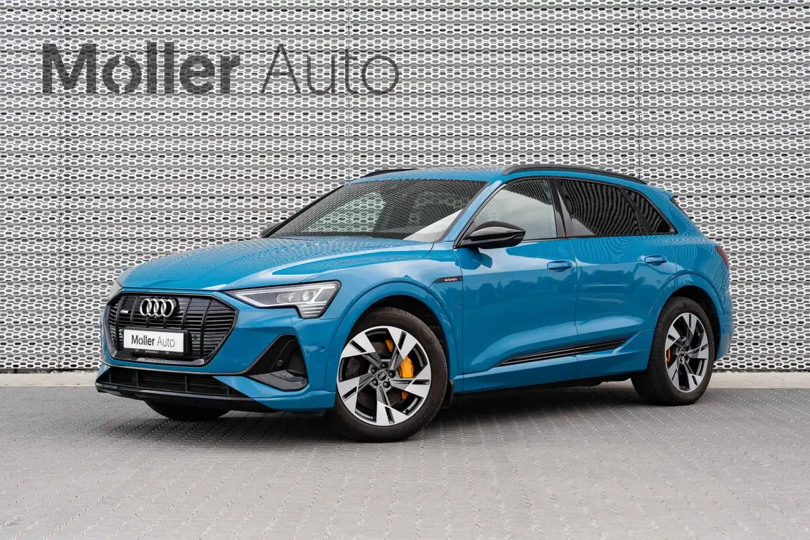 AUDI E-TRON