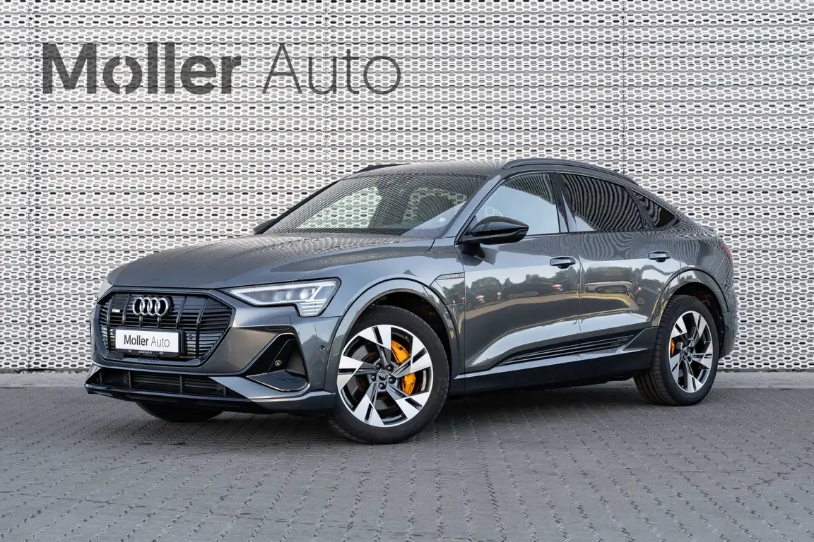 AUDI E-TRON