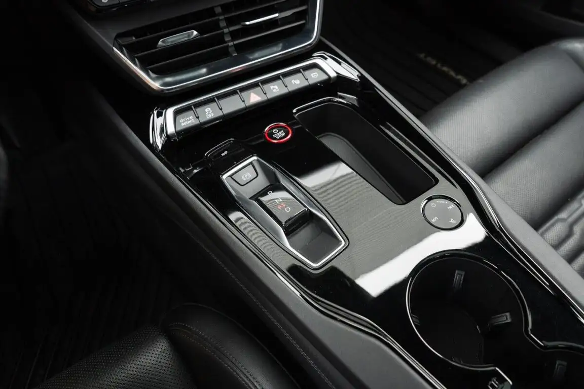 AUDI E-TRON GT