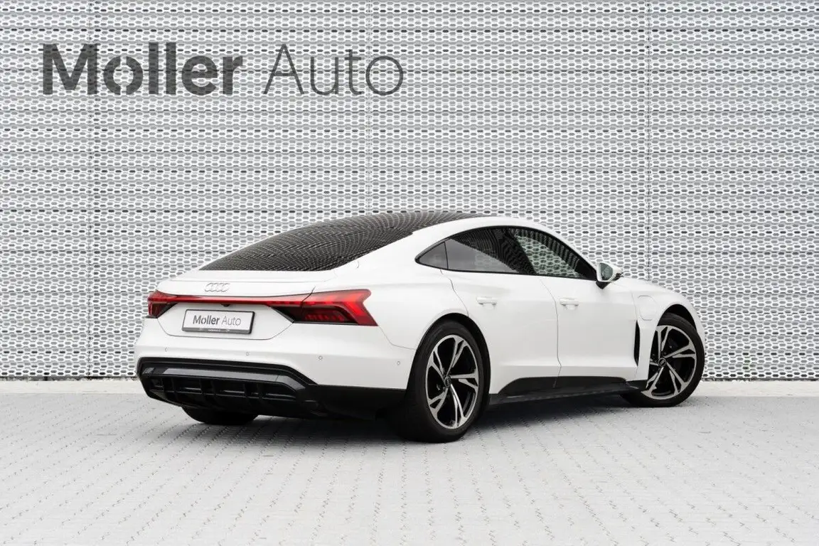 AUDI E-TRON GT