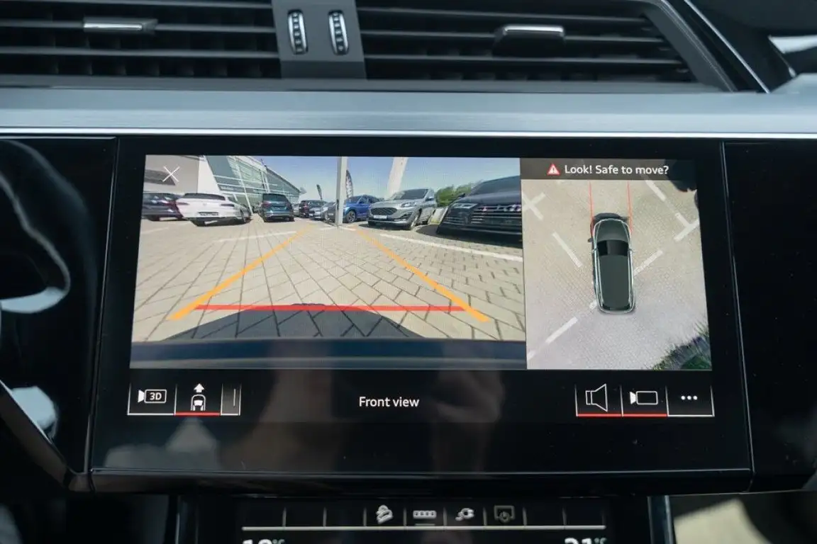 AUDI E-TRON S