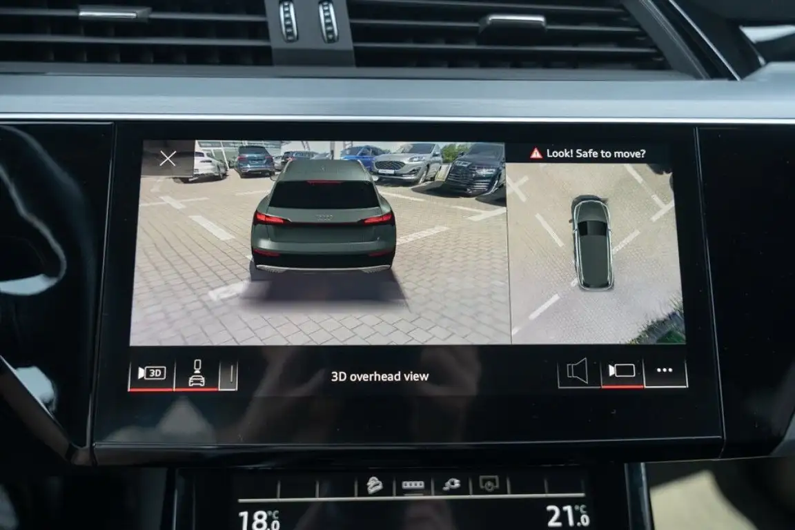 AUDI E-TRON S