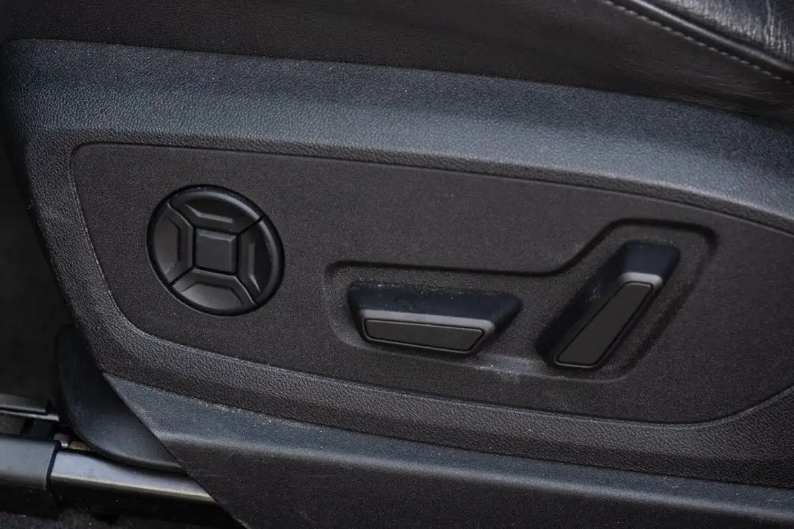 AUDI E-TRON S