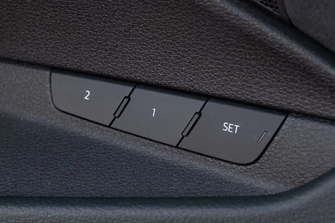 AUDI E-TRON S