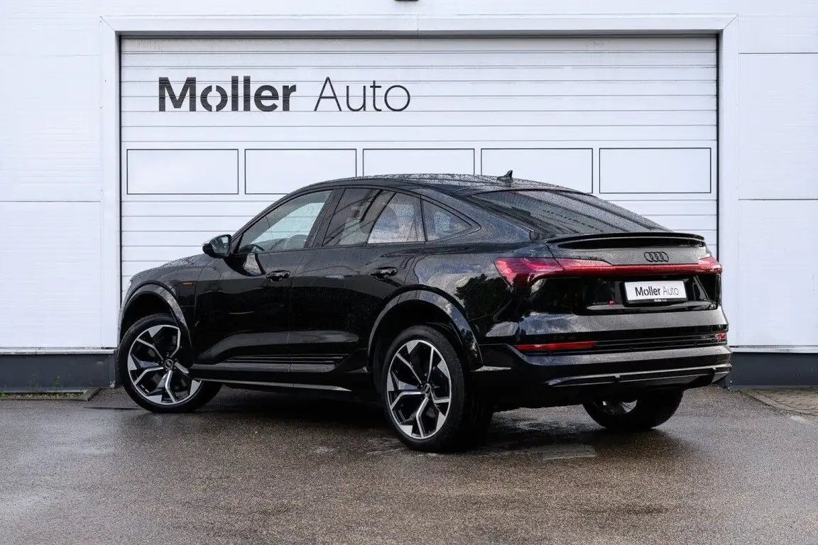 AUDI E-TRON S