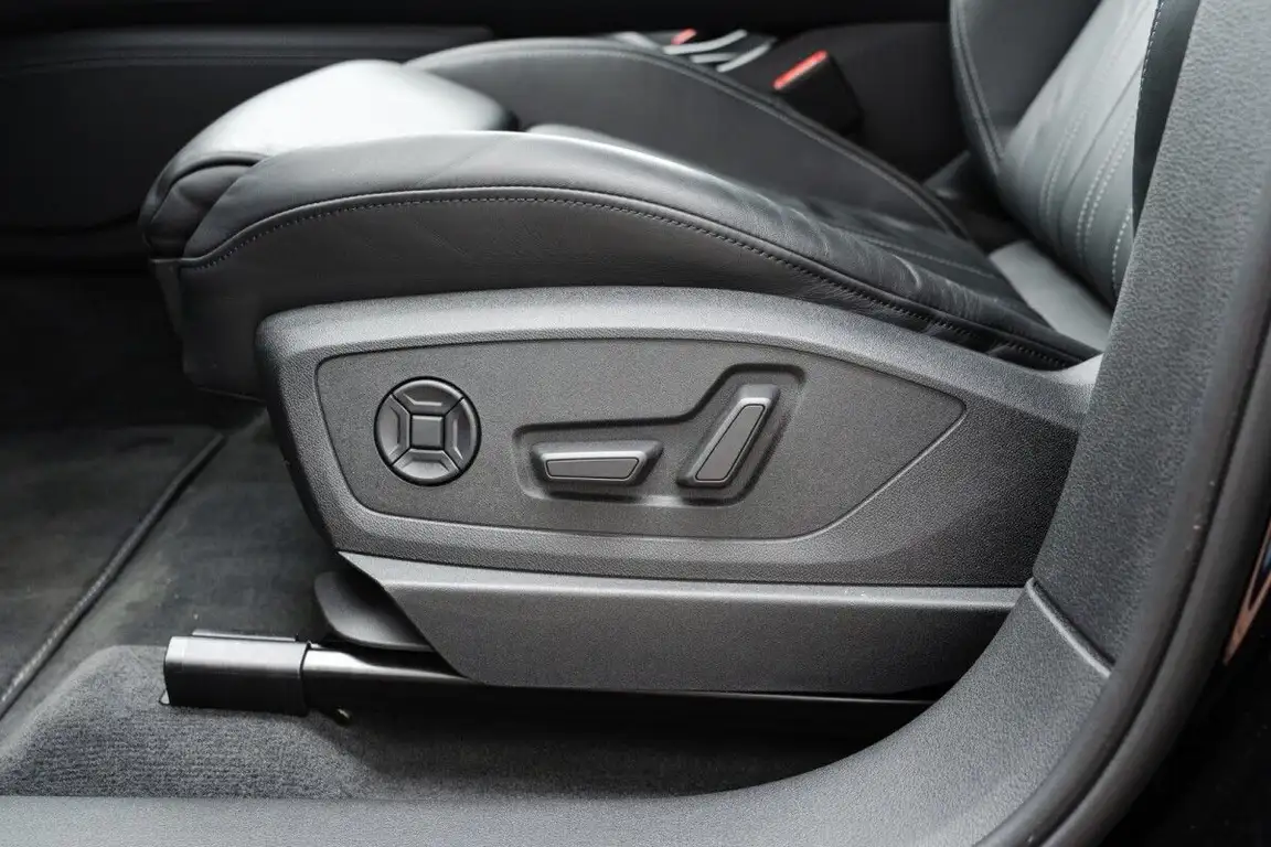 AUDI E-TRON S