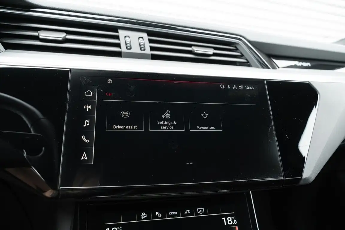 AUDI E-TRON S