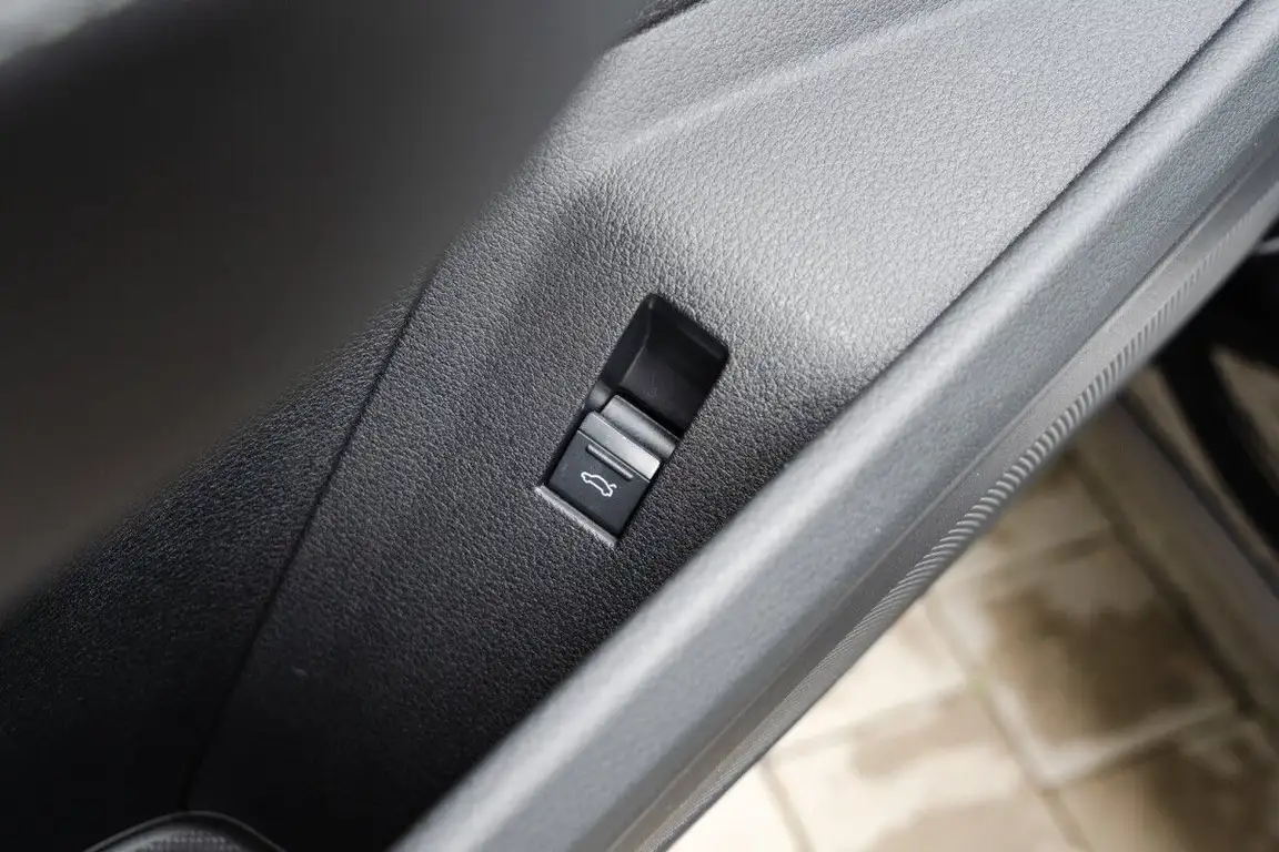 AUDI E-TRON S