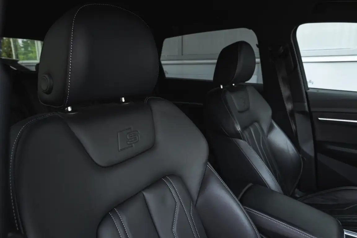 AUDI E-TRON S