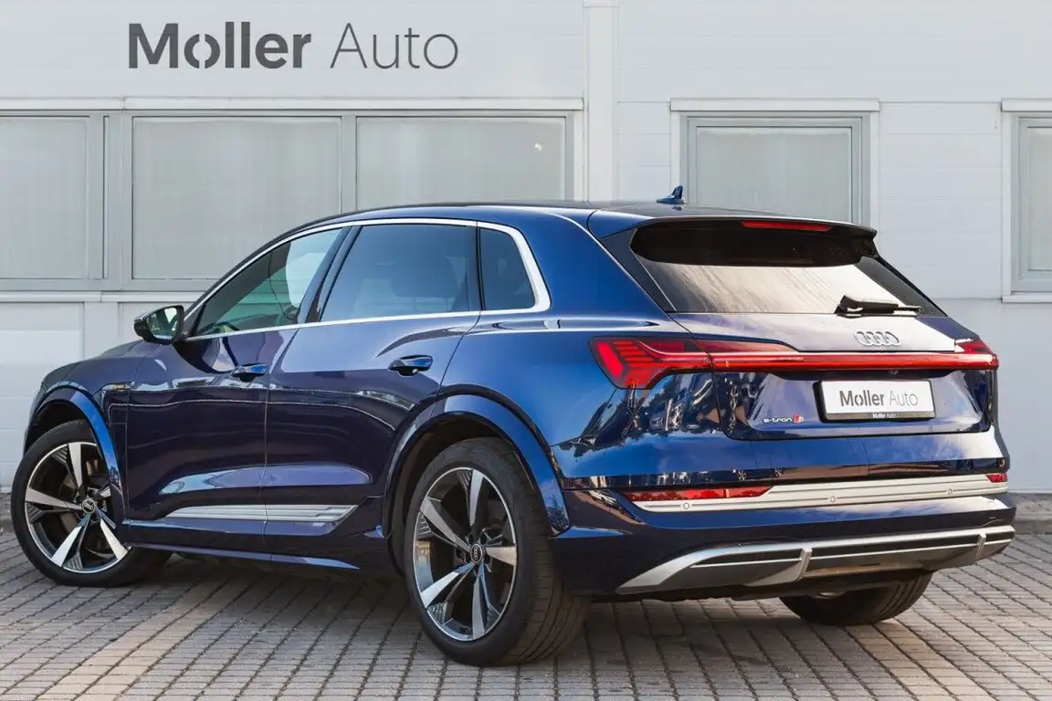 AUDI E-TRON S