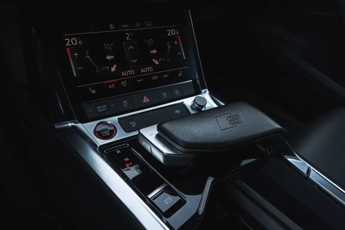 AUDI E-TRON S