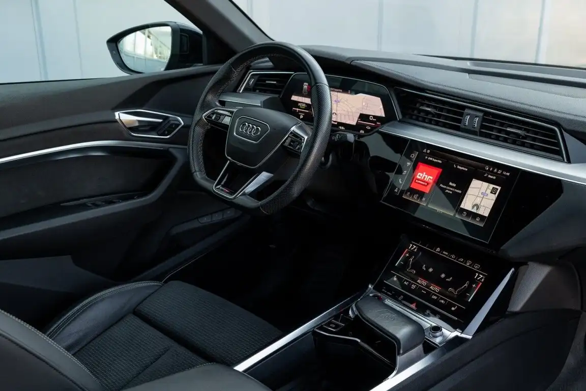 AUDI E-TRON S