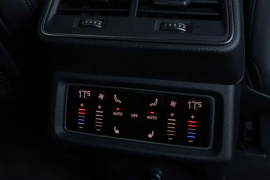 AUDI E-TRON S