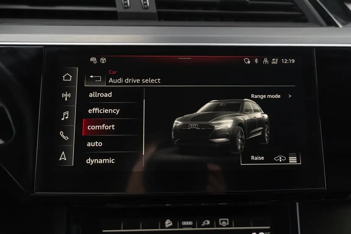 AUDI E-TRON S
