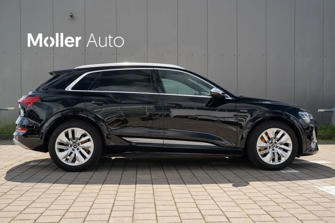 AUDI E-TRON S