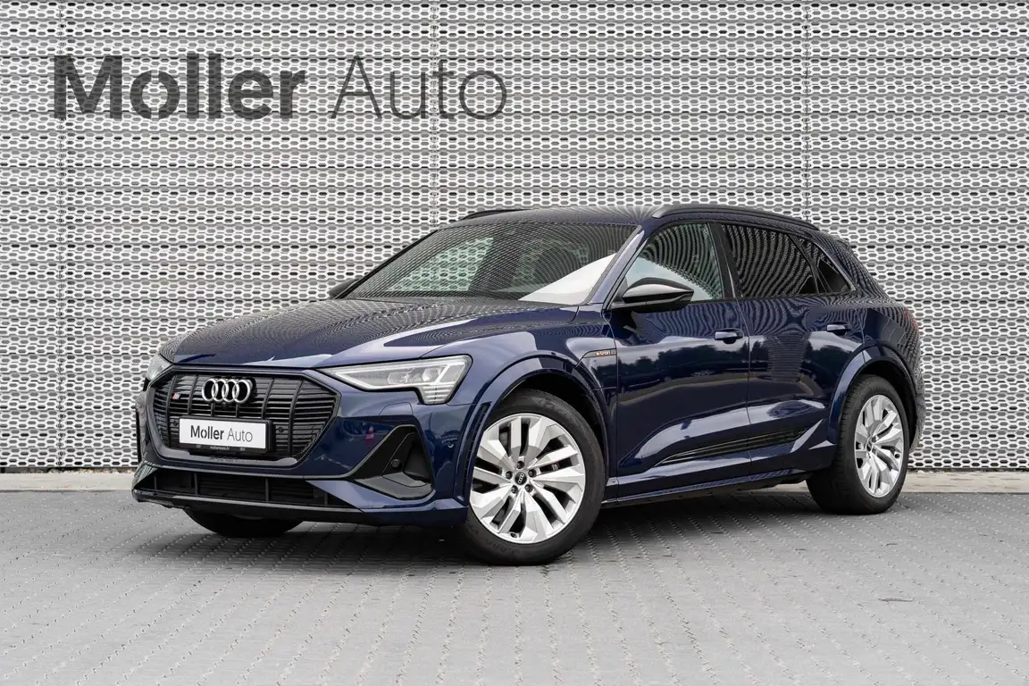 AUDI E-TRON